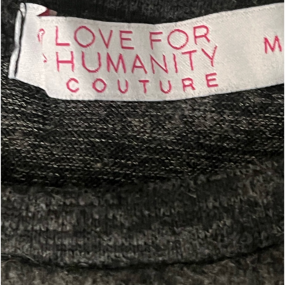 Love for humanity cropped top - Picture 6 of 7